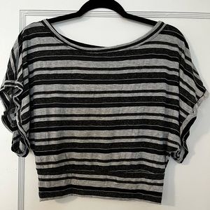 XS/S Cropped Striped Shirt